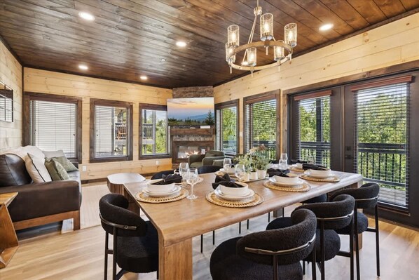 House - Peak Overlook by Beyond Expectations Mountain Retreat With Hot Tub (Pigeon Forge)