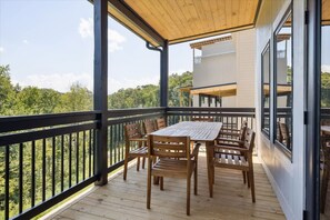 House - Peak Overlook by Beyond Expectations Mountain Retreat With Hot Tub (Pigeon Forge)