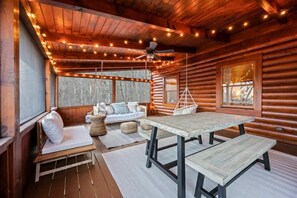 บ้านพัก | 6 ห้องนอน