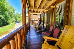 Suite - Across the Creek Cabin by Beyond Expectations With Hot Tub (Pigeon Forge)