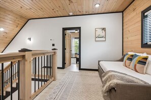Suite - Villa De Luxe Cabin by Beyond Expectations With Pool (Pigeon Forge)