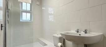Clapham Road Apartment