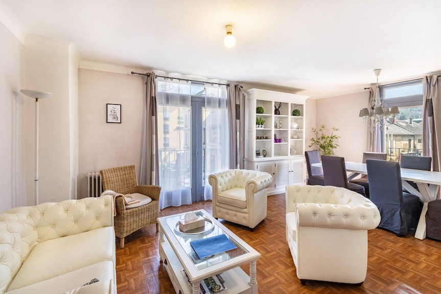 Vakantiehuis 'Sarloveze Centre De Sarlat' Met Wi-fi En Airconditioning - Dordogne