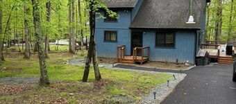The Mountain Home- Cabin near Ski Slopes and Lake
