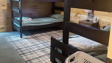 2 chambres, Wi-Fi gratuit, draps fournis