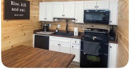 Pole Barn Style Lodge located at Reelfoot Lake accommodating to large groups!