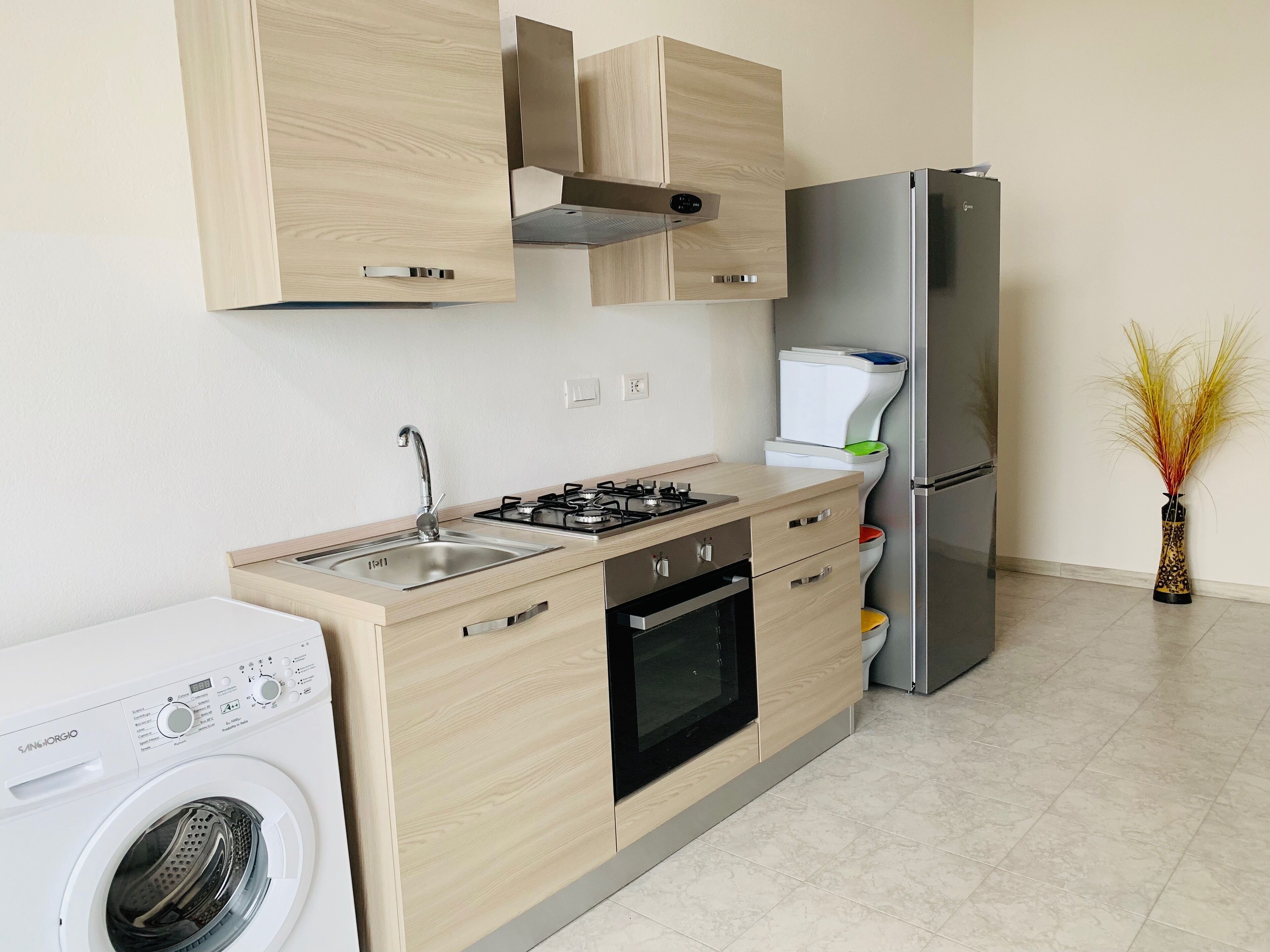 Junior-Maisonette, Terrasse | Eigene Küche | Großer Kühlschrank, Ofen, Herdplatte, Kochgeschirr/Geschirr/Besteck