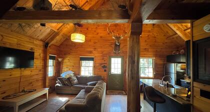 Log Cabin on the Clarion River! The Dam Inn 1 mile, 5 miles to East Branch Dam