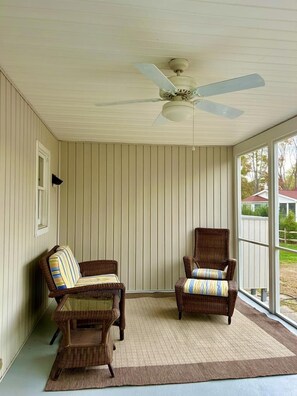 Terrace/patio - Cozy 4BR Beach House Retreat (Bethany Beach)