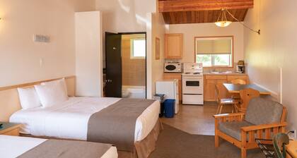 Private Canmore Room in great Central Location!