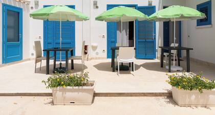 Cozy, with garden, parking space, and 5 minutes from cornino bay beach