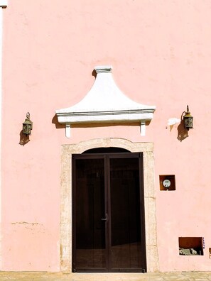 Exterior detail - Casa Solecito - Bright and Cozy Stay Near Valladolid Center (Valladolid)
