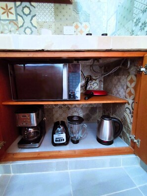 Private kitchen - Casa Solecito - Bright and Cozy Stay Near Valladolid Center (Valladolid)