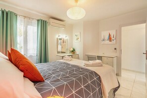 2 bedrooms, in-room safe, iron/ironing board, free WiFi - Costa Caleta (La Caleta)