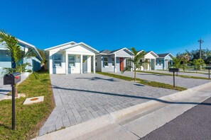 Exterior - Cozy Newly Built Dwelling (West Palm Beach)