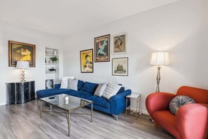 TV - The Spot on 5th | Midtown Studio (Phoenix)