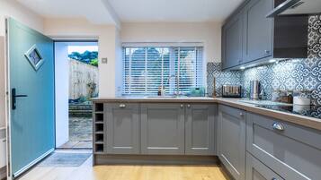 Microwave, oven, dishwasher, toaster