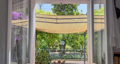 Villetta Bouganville - Vista mare in pieno centro