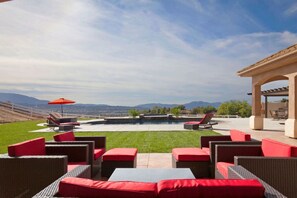 Terrace/patio - Linda Rosea Hill Top Estate /Wine Country w/views (Temecula)