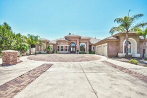 Exterior - Linda Rosea Hill Top Estate /Wine Country w/views (Temecula)
