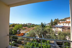 Comfort Studio Suite | Beach/ocean view