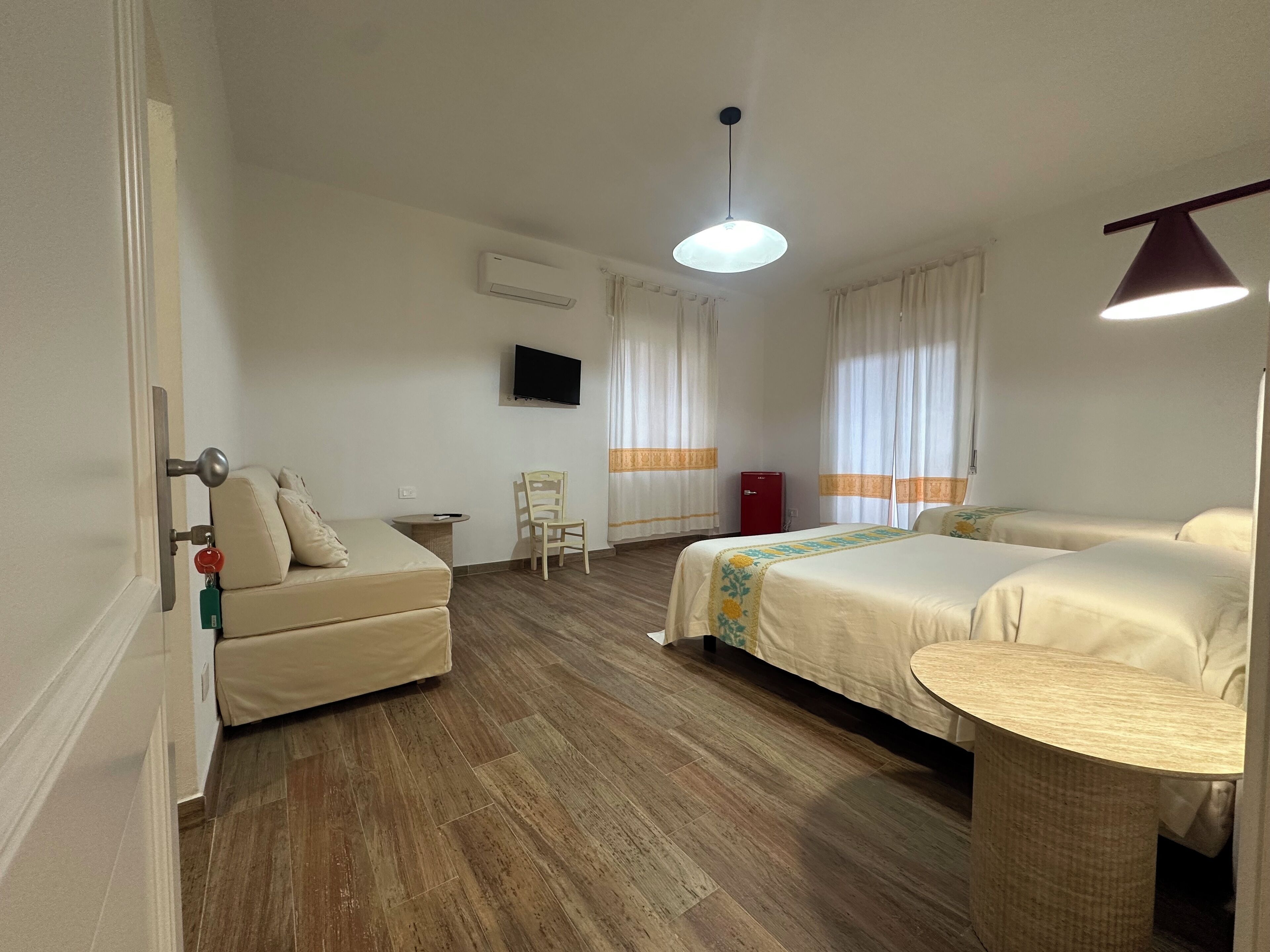 Phòng 4 Business, ban công