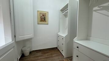 Comfort Double Room, Balcony | Interior