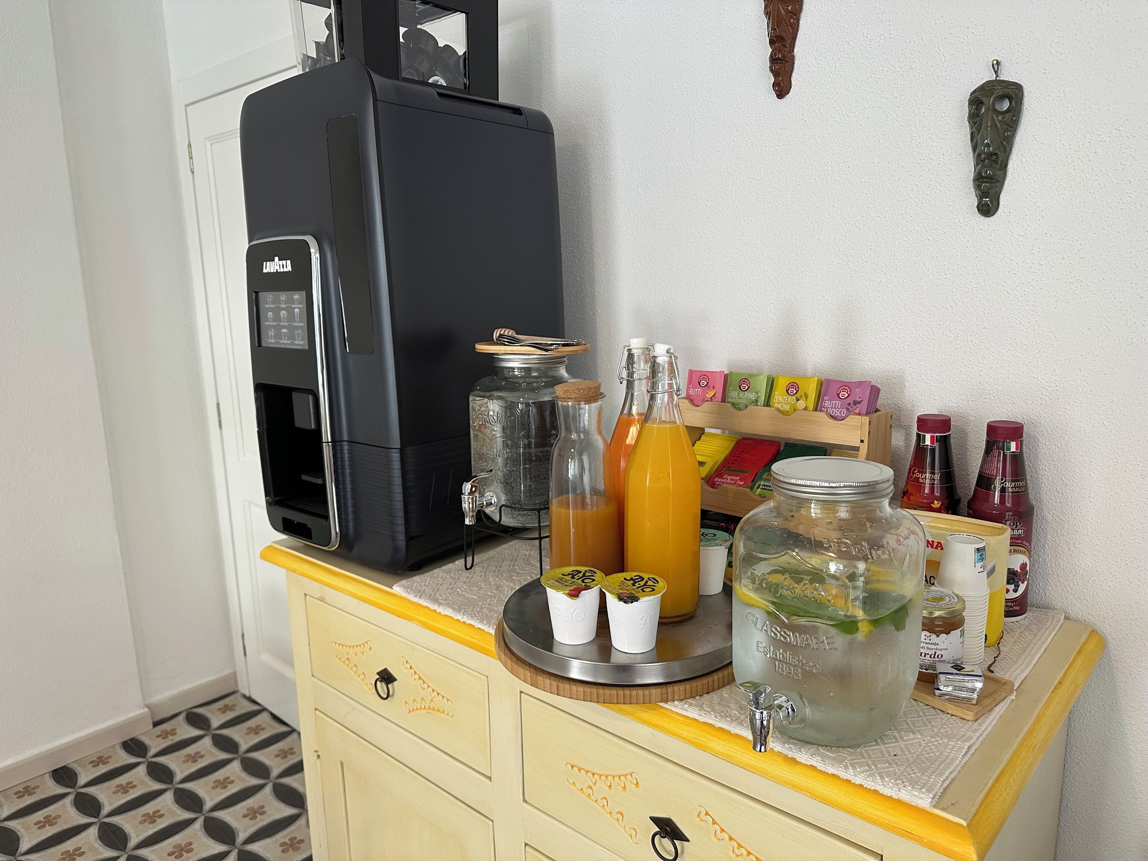 Petit déjeuner buffet servi tous les jours en supplément