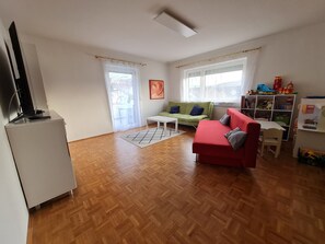 Living area - Falkenstein Holiday Home for up to 16 Guests with Mountain View, Balcony & Wi-Fi (Frauenau)