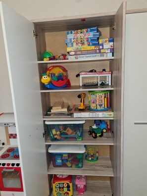 Children’s area - Falkenstein Holiday Home for up to 16 Guests with Mountain View, Balcony & Wi-Fi (Frauenau)