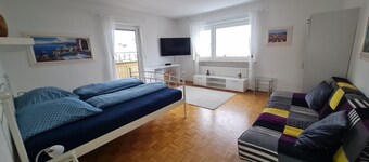 Appartement 'Fewo Arber jusqu'à 10 pers., vue sur la montagne, balcon et Wi-Fi'