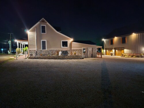 Labby's Homestead Farmhouse