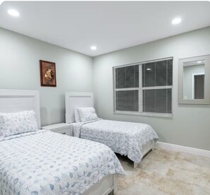 3 bedrooms, Internet, bed sheets - "Discounted Rate"Perfect 3-bedroom house Near Spring (Spring Hill)