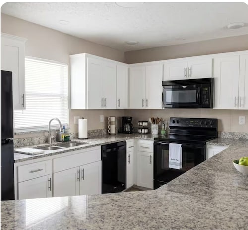 "Discounted Rate"Perfect 3-bedroom house Near Spring