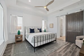 3 bedrooms, iron/ironing board, travel cot, WiFi - Ocean View Living | 3BR Flagler Beach | Walk to Beach | Bunk Room (Flagler Beach)