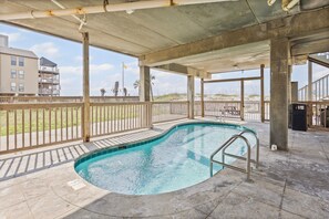 Outdoor pool - Beach Front Condo Walking Distance To The Hangout (gulf shores)