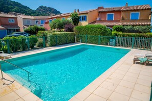 Pool - Bleu Indigo T2: Pool, A/C, Parking, Center, La Garde Freinet near Saint Tropez (La Garde-Freinet)