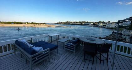 OGT Oceanfront Condo stunning deck views, 1BR/1BA, steps to town + main beach