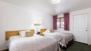 Standard Twin Room, 2 Double Beds, Non Smoking