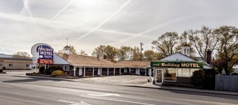 Holiday Motel