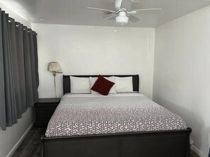 Habitación individual superior, 1 cama de matrimonio grande, no fumadores, No se admiten mascotas