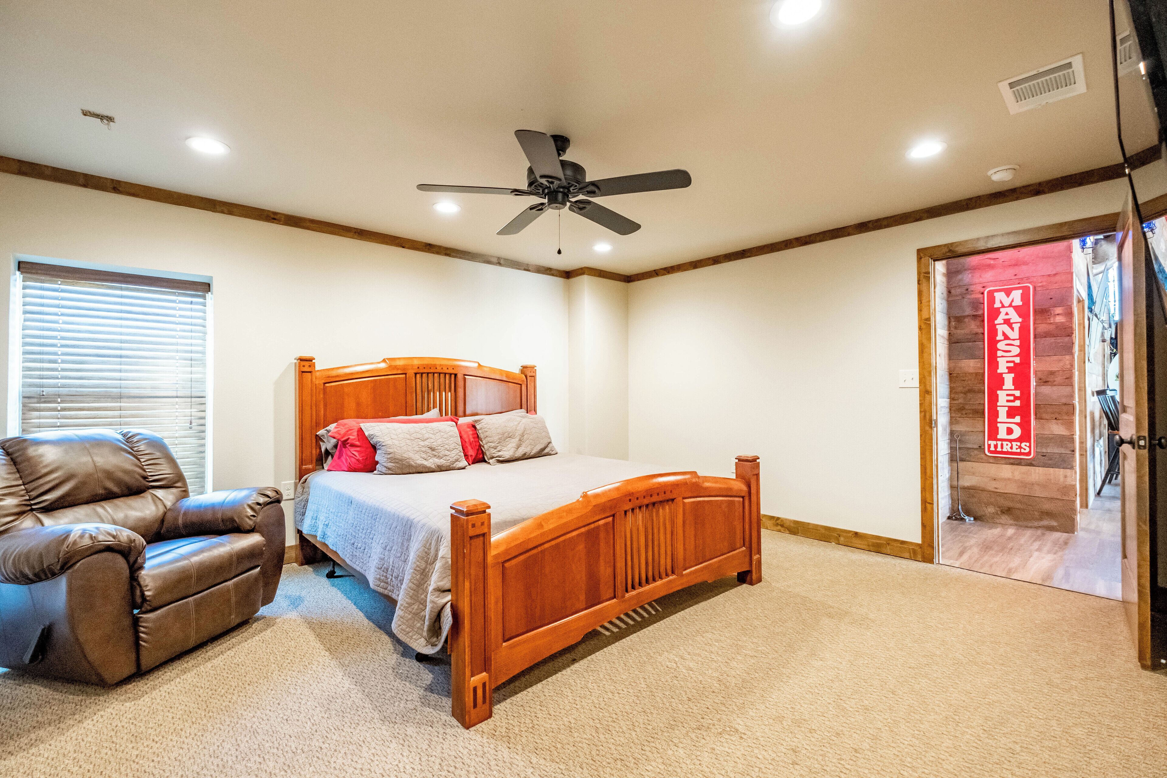 4 bedrooms, WiFi, bed sheets