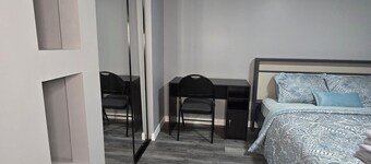 Sally Room 101-Place in Devonshire Park