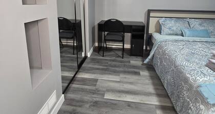 Sally Room 101-Place in Devonshire Park