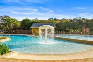 A heated pool - Beach Resort 405 - Beach Bliss! Beach Service | Resort Pool | Gulf Views (Miramar Beach)