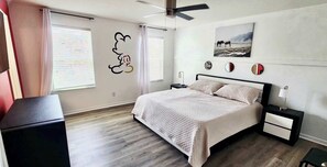 4 bedrooms, desk, iron/ironing board, travel cot - Sweet Retreat At Bella Vida (Kissimmee)