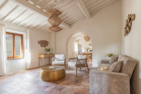 スマートテレビ. Casa del Pozzo, a smart home in Lajatico with air conditioning and garden