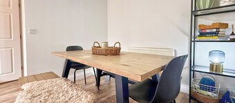Newly Renovated Brightlingsea 3BDR Coastal Retreat