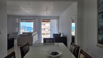 Apartment | Tempat makan