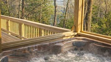 Bañera de hidromasaje exterior